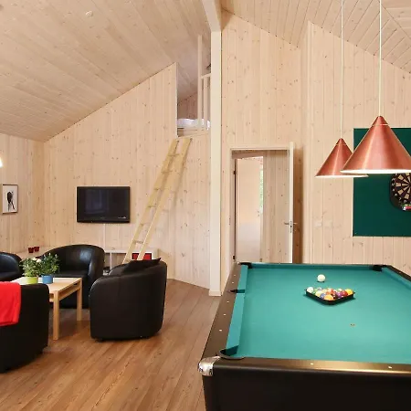 Stunning Holiday In Bl Vand With Swimming Pool Ferienhaus Blåvand
